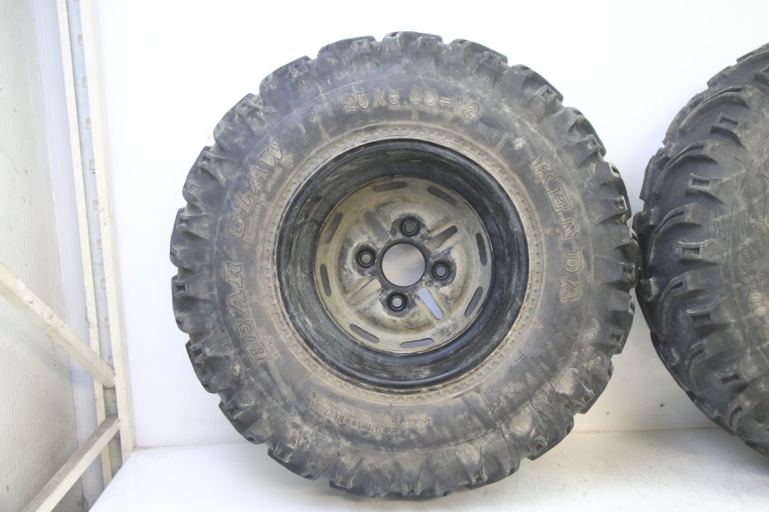 photo de VOORVELG EN BAND YAMAHA YFM BRUIN 350 (2003 - 2009) - Detail van het onderdeel