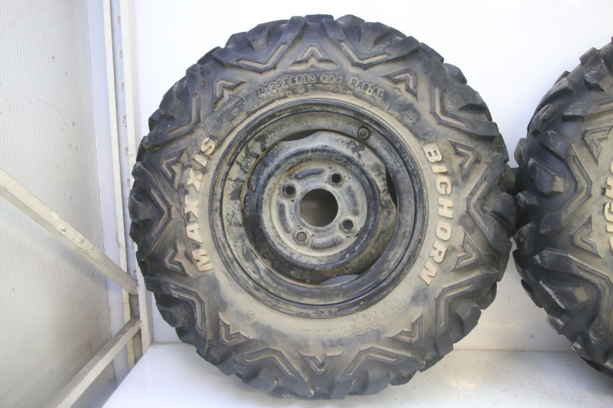 photo de VOORVELG EN BAND YAMAHA YFM GRIZZLY 550 (2008 - 2015) - Detail van het onderdeel