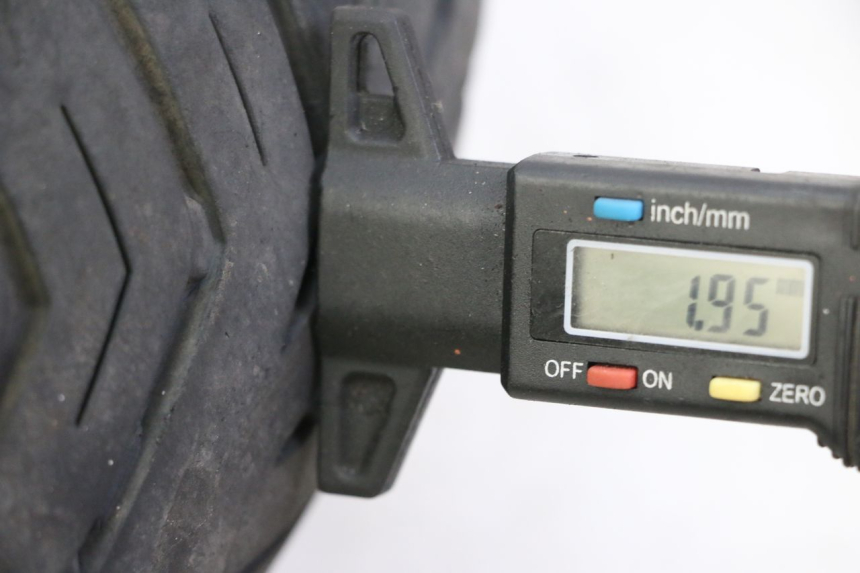 photo de VOORVELG EN BAND YAMAHA YP MAJESTY 125 (2002 - 2006) - Detail van het onderdeel