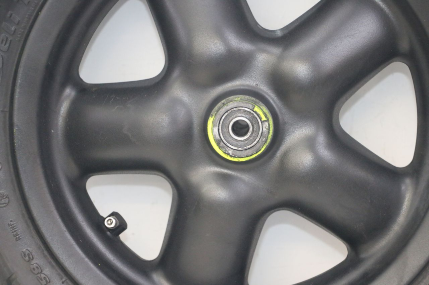 photo de VOORVELG EN BAND YAMAHA YP MAJESTY 125 (2002 - 2006) - Zoom op componenten