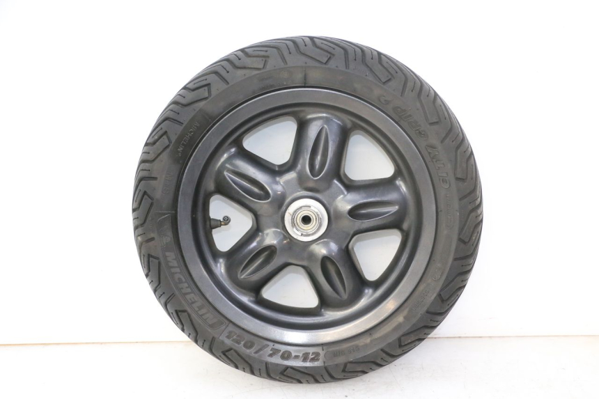 photo de VOORVELG EN BAND YAMAHA YP MAJESTY 125 (2007 - 2010) - Hoofdaanzicht