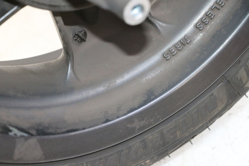 photo de VOORVELG EN BAND YAMAHA YP MAJESTY 125 (2007 - 2010) - Technische close-up