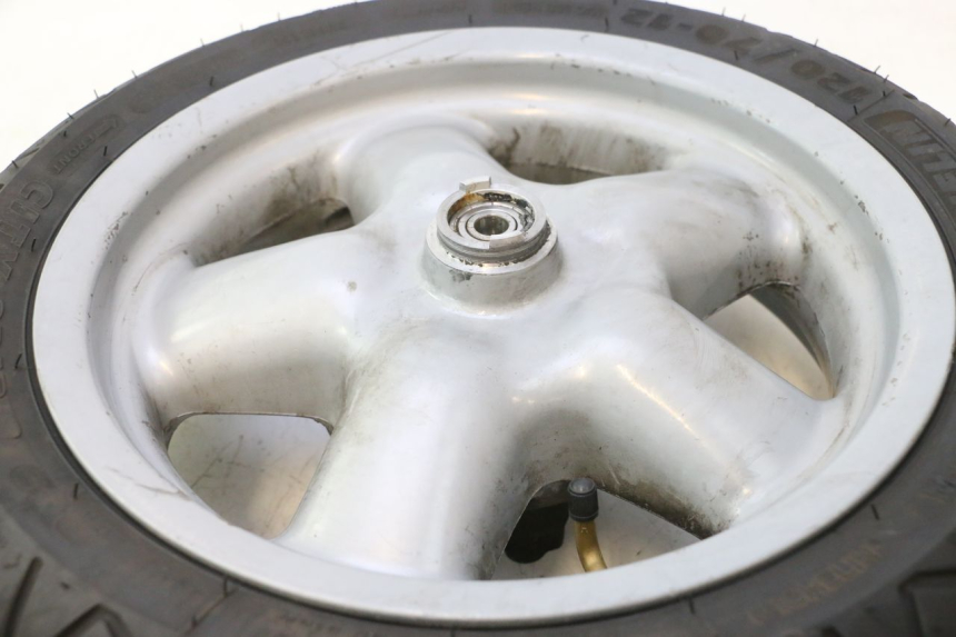 photo de VOORVELG EN BAND YAMAHA YP MAJESTY 125 (1998 - 2001) - Technische close-up