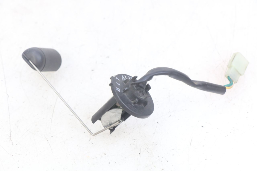 photo de BRANDSTOFNIVEAUMETER TANK KYMCO AGILITY 16+ 4T 50 (2018 - 2023) - Hoofdaanzicht