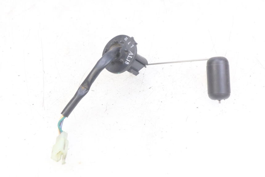 photo de BRANDSTOFNIVEAUMETER TANK KYMCO AGILITY 16+ 4T 50 (2018 - 2023) - Technische close-up