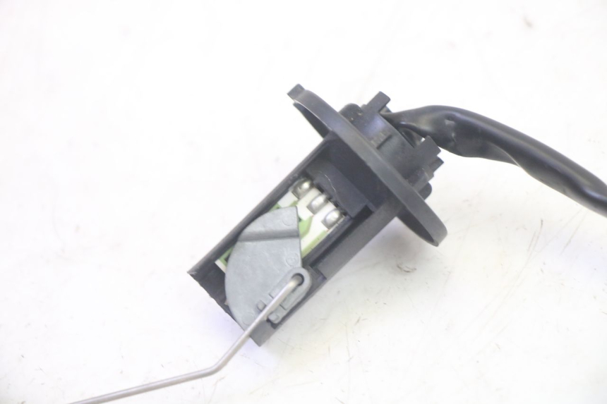 photo de BRANDSTOFNIVEAUMETER TANK KYMCO AGILITY 4T 50 (2018 - 2022) - Detail van het onderdeel