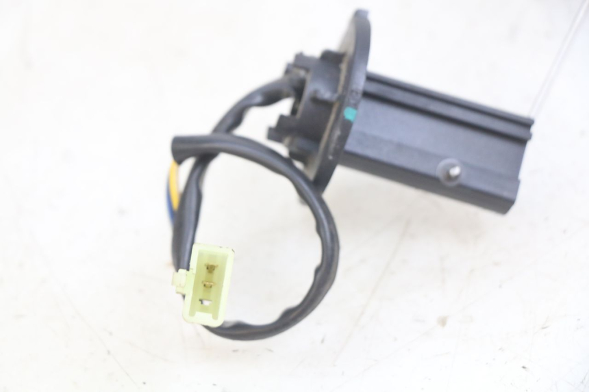 photo de BRANDSTOFNIVEAUMETER TANK KYMCO AGILITY NAKED RENOUVO 2T 50 (2011 - 2018) - Detail van het onderdeel
