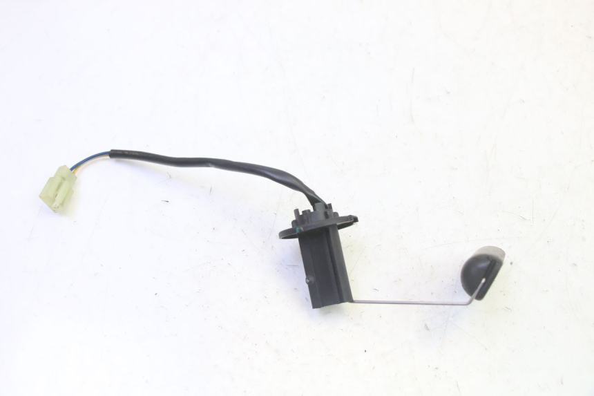 photo de BRANDSTOFNIVEAUMETER TANK KYMCO AGILITY NAKED RENOUVO 2T 50 (2011 - 2018) - Zoom op gebruiksstaat