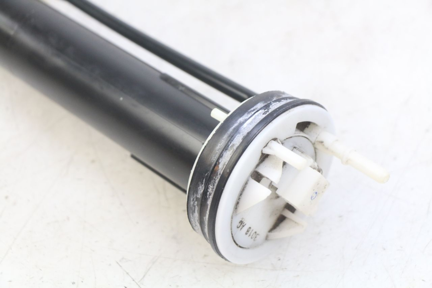 photo de BRANDSTOFNIVEAUMETER TANK APRILIA ATLANTIC 125 (2003 - 2009) - Detail van het onderdeel