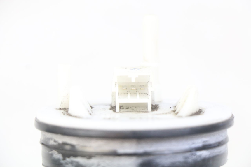 photo de BRANDSTOFNIVEAUMETER TANK APRILIA ATLANTIC 125 (2003 - 2009) - Andere kijkhoek