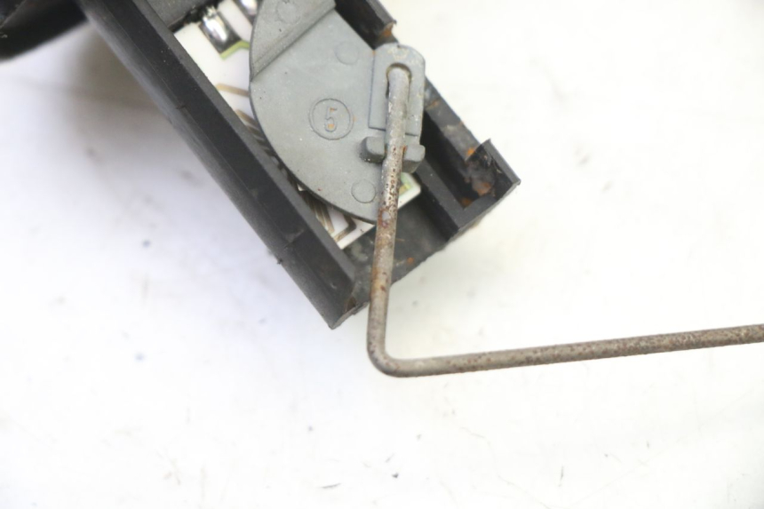 photo de BRANDSTOFNIVEAUMETER TANK MASH BIBOP 2T 50 (2013 - 2018) - Zoom op gebruiksstaat