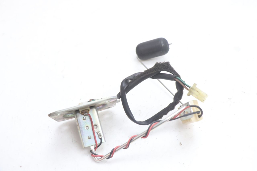 photo de BRANDSTOFTANKMETER HONDA CB F HORNET 600 (2005 - 2006) - Detail van het onderdeel