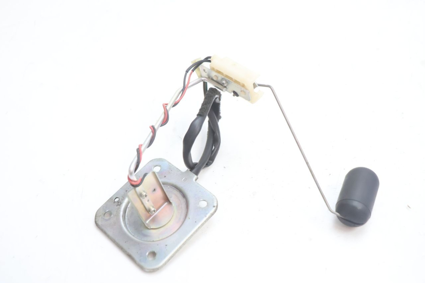 photo de BRANDSTOFTANKMETER HONDA CB F HORNET 600 (2005 - 2006) - Andere kijkhoek