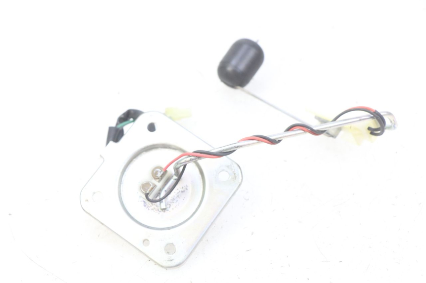 photo de BRANDSTOFNIVEAUMETER TANK HONDA CB R 1000 (2018 - 2023) - Zoom op gebruiksstaat