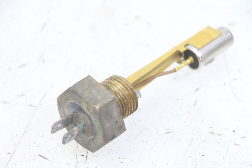 photo de BRANDSTOFNIVEAUMETER TANK HONDA CBF 500 (2004 - 2007) - Andere kijkhoek