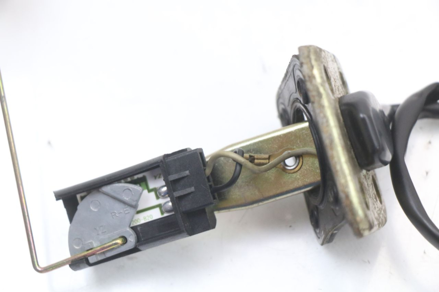 photo de BRANDSTOFNIVEAUMETER TANK PEUGEOT CITYSTAR 50 (2013 - 2017) - Zoom op gebruiksstaat