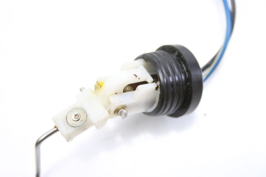 photo de BRANDSTOFNIVEAUMETER TANK SUZUKI CP 80 (1985 - 1996) - Andere kijkhoek