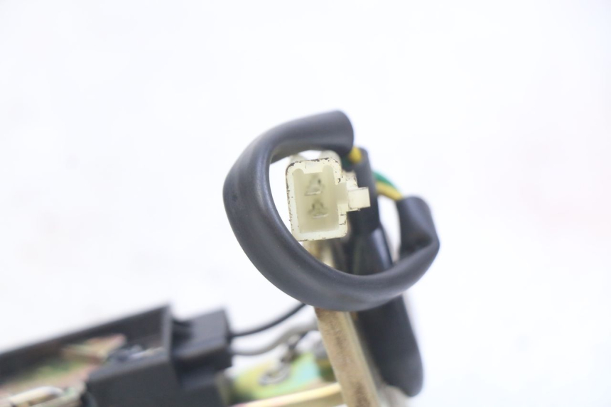 photo de BRANDSTOFNIVEAUMETER TANK SYM CROX 4T 50 (2016 - 2023) - Zoom op gebruiksstaat