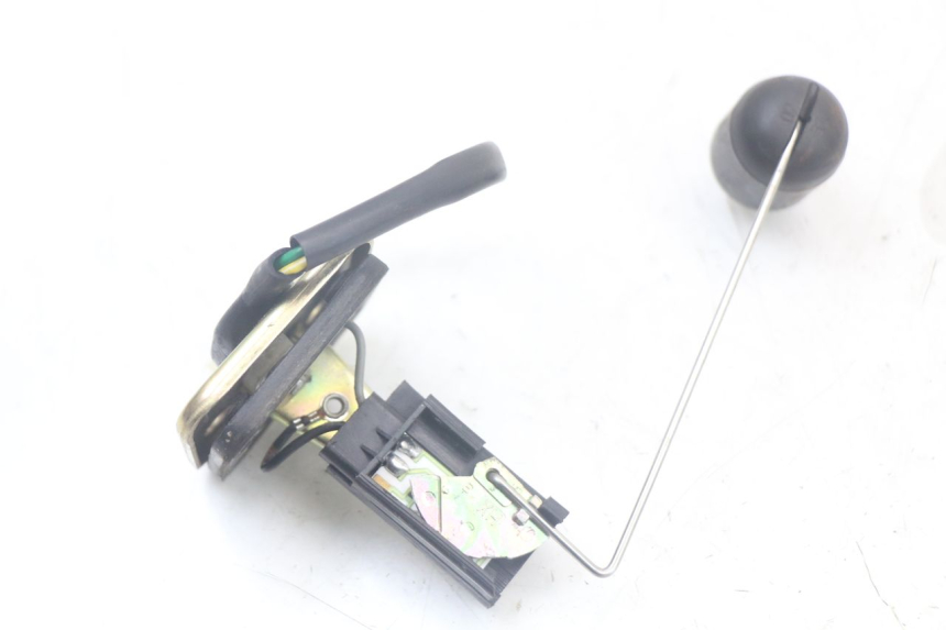 photo de BRANDSTOFNIVEAUMETER TANK SYM CROX 4T 50 (2016 - 2023) - Zoom op gebruiksstaat