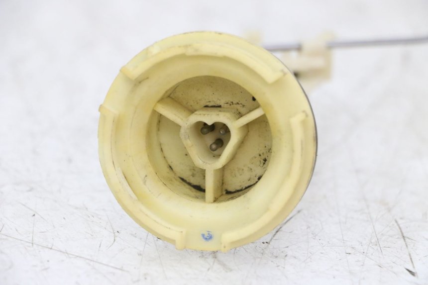 photo de BRANDSTOFNIVEAUMETER TANK PEUGEOT ELYSTAR 50 (2002 - 2014) - Andere kijkhoek