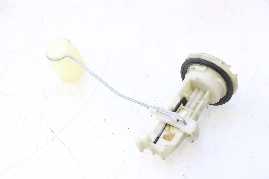 photo de BRANDSTOFNIVEAUMETER TANK PEUGEOT ELYSTAR 50 (2002 - 2014) - Andere kijkhoek