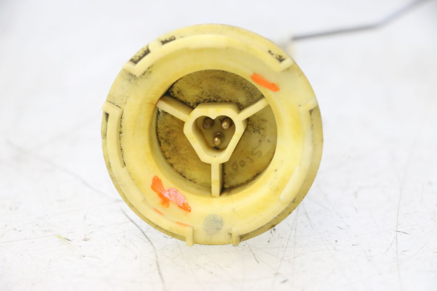 photo de BRANDSTOFNIVEAUMETER TANK PEUGEOT ELYSTAR 50 (2002 - 2014) - Andere kijkhoek