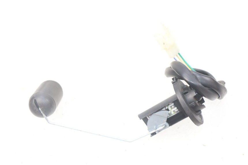 photo de BRANDSTOFNIVEAUMETER TANK JM MOTORS EVOLIS 4T 50 (2018 - 2022) - Zoom op gebruiksstaat