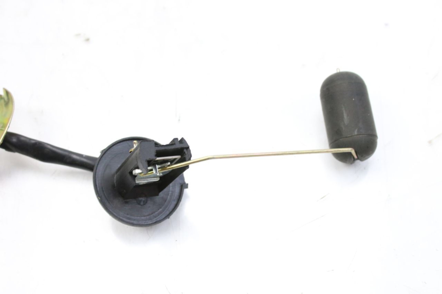 photo de BRANDSTOFNIVEAUMETER TANK JM MOTORS EVOLIS 4T 50 (2018 - 2022) - Zoom op gebruiksstaat