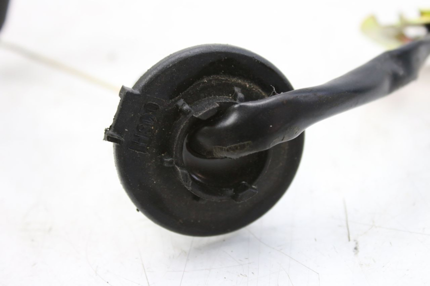 photo de BRANDSTOFNIVEAUMETER TANK JM MOTORS EVOLIS 4T 50 (2018 - 2022) - Andere kijkhoek