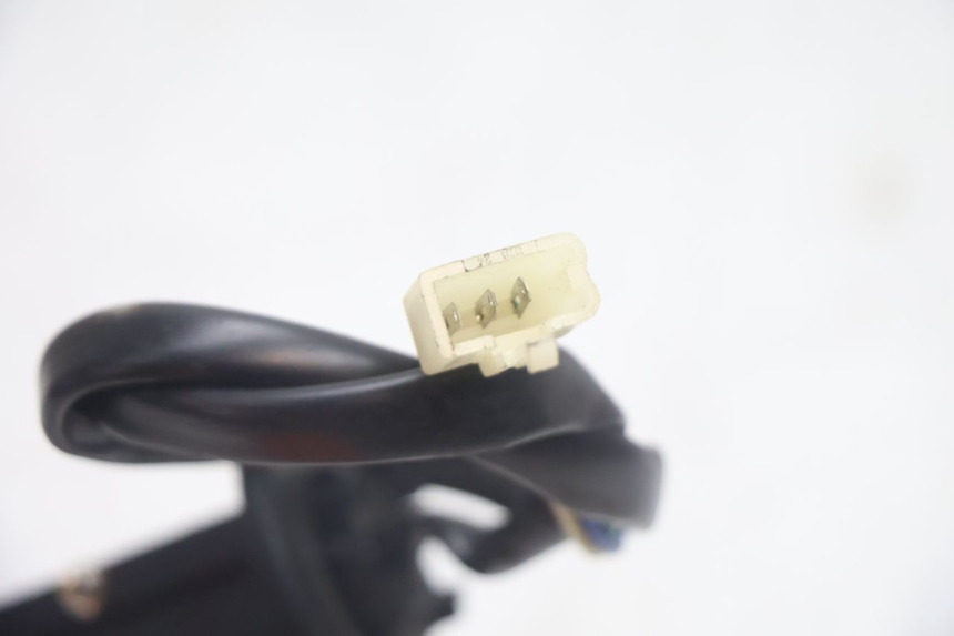 photo de BRANDSTOFNIVEAUMETER TANK JM MOTORS EVOLIS 4T 50 (2018 - 2022) - Andere kijkhoek