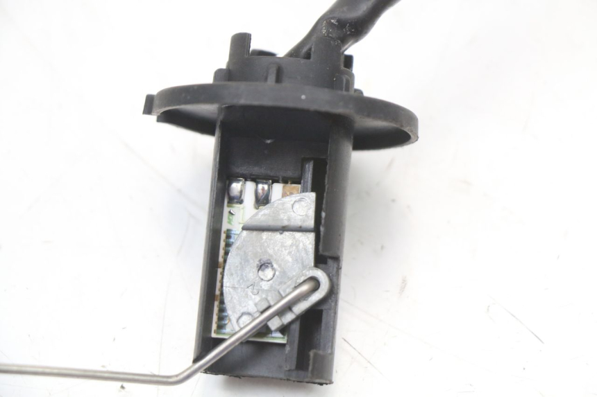 photo de BRANDSTOFNIVEAUMETER TANK SYM FIDDLE 2 50 (2008 - 2013) - Technische close-up