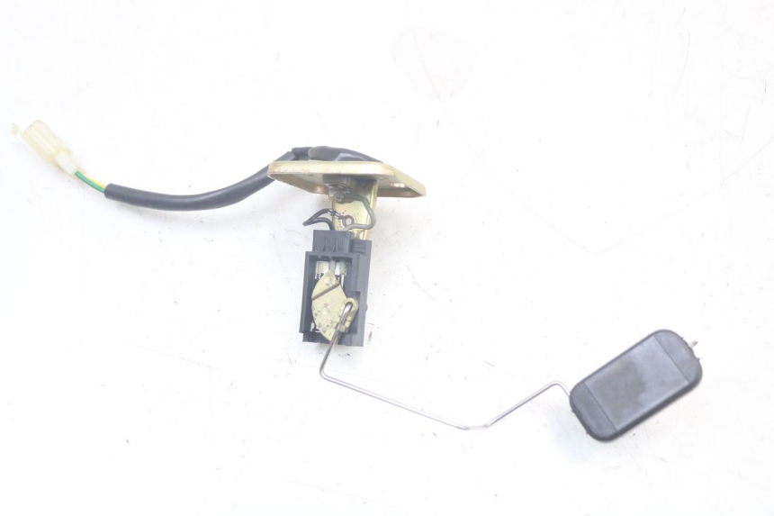 photo de BRANDSTOFNIVEAUMETER TANK SYM FIDDLE 3 III 125 (2014 - 2020) - Zoom op gebruiksstaat