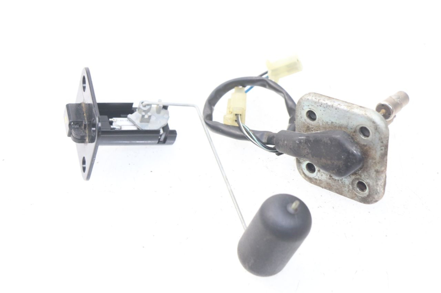 photo de BRANDSTOFNIVEAUMETER TANK PIAGGIO FLY IE 125 (2012 - 2017) - Zoom op gebruiksstaat