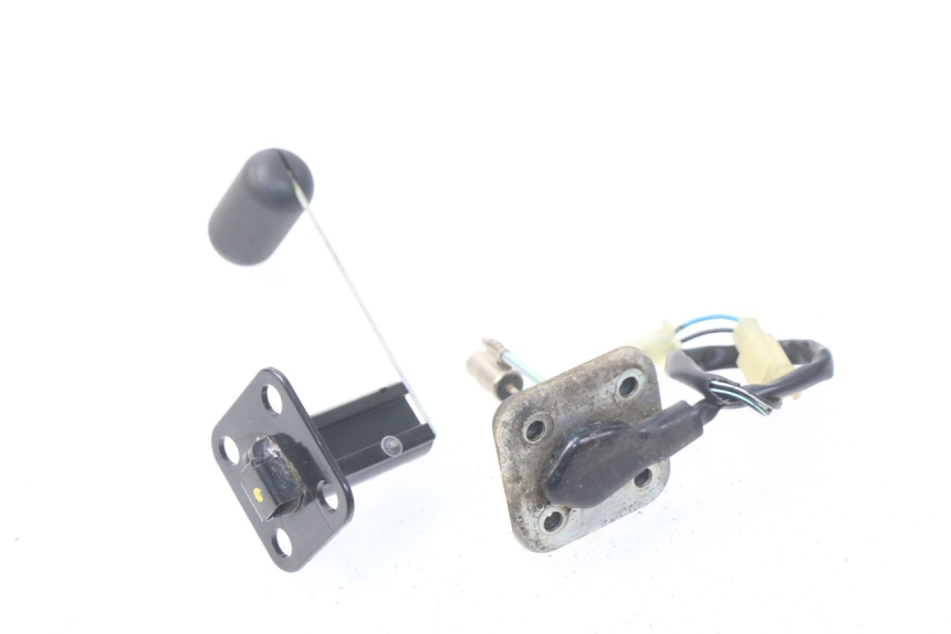 photo de BRANDSTOFNIVEAUMETER TANK PIAGGIO FLY IE 125 (2012 - 2017) - Technische close-up