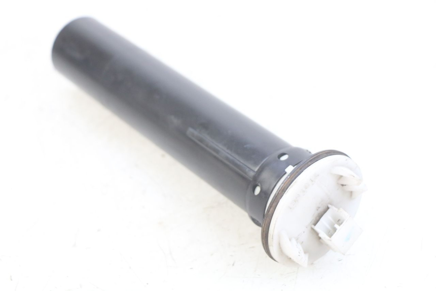 photo de BRANDSTOFNIVEAUMETER TANK GILERA GP 800 (2007 - 2013) - Hoofdaanzicht