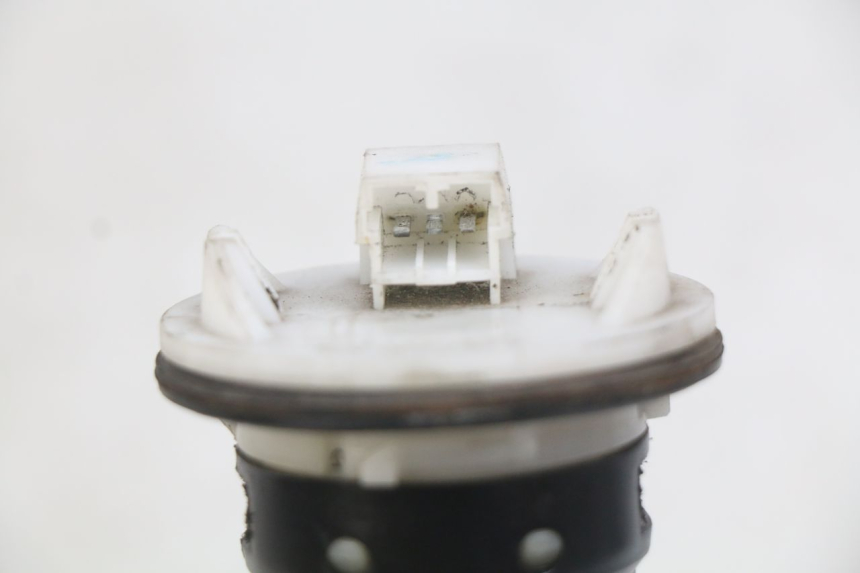 photo de BRANDSTOFNIVEAUMETER TANK GILERA GP 800 (2007 - 2013) - Zoom op gebruiksstaat