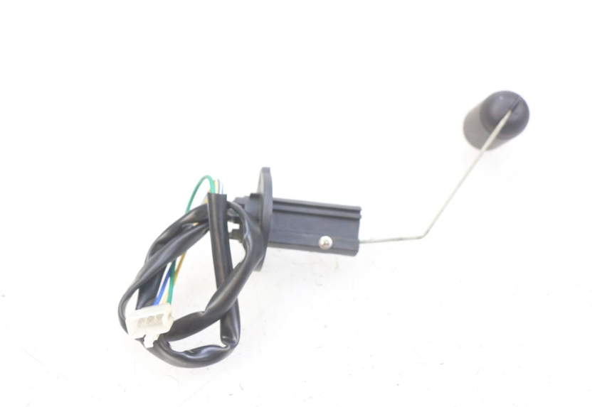 photo de BRANDSTOFNIVEAUMETER TANK EUROCKA GTR-C 50 (2012 - 2021) - Zoom op gebruiksstaat