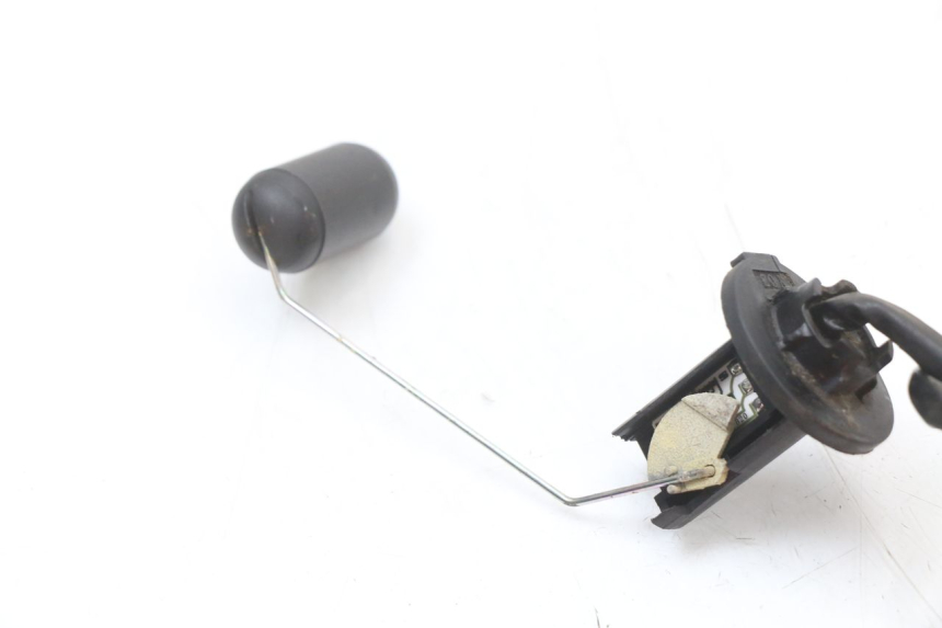 photo de BRANDSTOFNIVEAUMETER TANK EUROCKA GTR 50 (2007 - 2017) - Zoom op gebruiksstaat