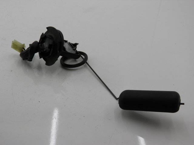 photo de BRANDSTOFNIVEAUMETER TANK HONDA SH 125 (2001 - 2003) - Hoofdaanzicht