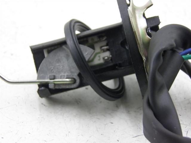photo de BRANDSTOFNIVEAUMETER TANK JM MOTOR JULIA 50 (2010 - 2014) - Bevestigingspunten