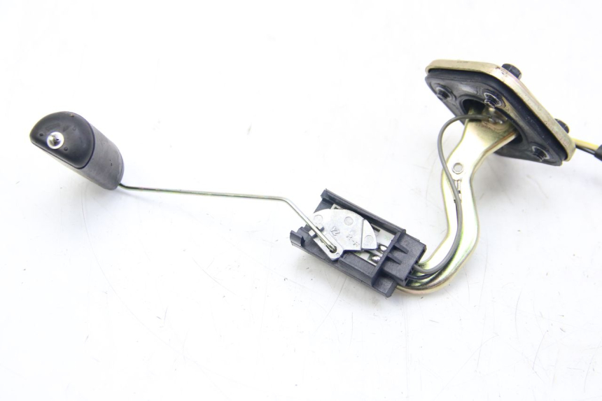 photo de BRANDSTOFNIVEAUMETER TANK PEUGEOT KISBEE 2T 50 (2018 - 2022) - Detail van het onderdeel