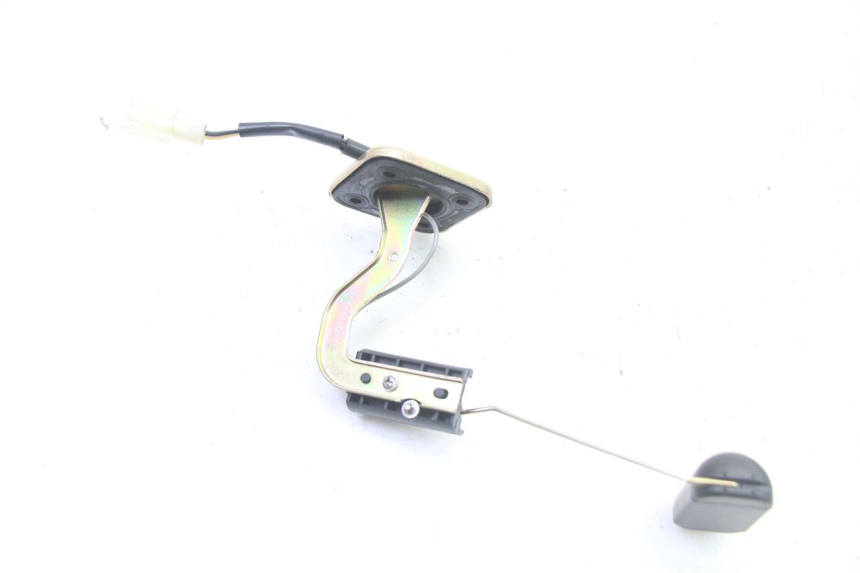 photo de BRANDSTOFNIVEAUMETER TANK PEUGEOT KISBEE 2T 50 (2010 - 2017) - Zoom op gebruiksstaat