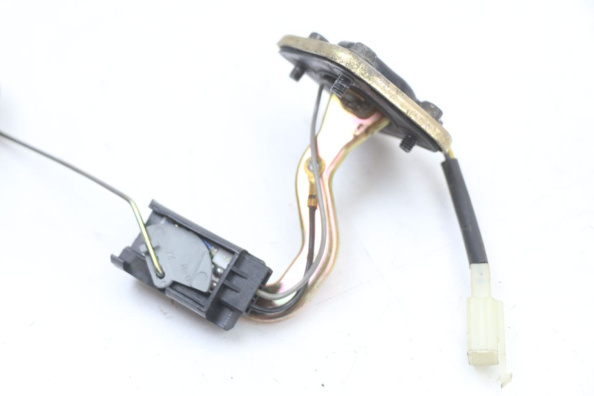 photo de BRANDSTOFNIVEAUMETER TANK PEUGEOT KISBEE 4T 50 (2018 - 2022) - Overzicht