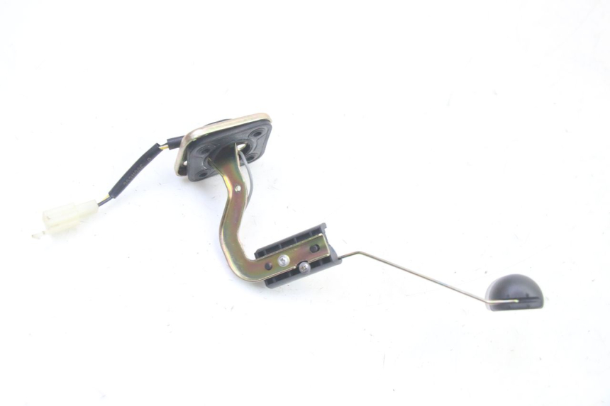 photo de BRANDSTOFNIVEAUMETER TANK PEUGEOT KISBEE 4T 50 (2018 - 2022) - Zoom op gebruiksstaat