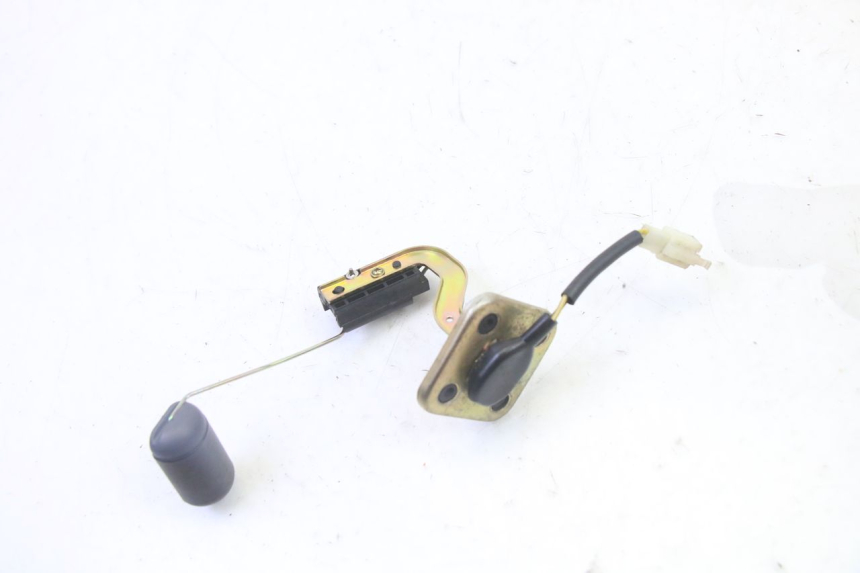 photo de BRANDSTOFNIVEAUMETER TANK PEUGEOT KISBEE 4T 50 (2018 - 2022) - Zoom op gebruiksstaat