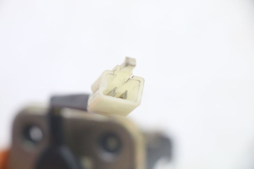 photo de BRANDSTOFNIVEAUMETER TANK PEUGEOT KISBEE 4T 50 (2010 - 2017) - Andere kijkhoek