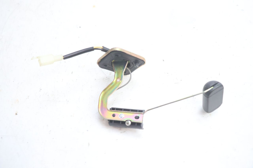 photo de BRANDSTOFNIVEAUMETER TANK PEUGEOT KISBEE 4T 50 (2018 - 2022) - Detail van het onderdeel