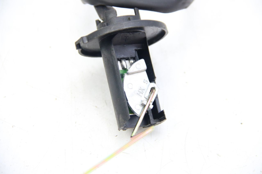 photo de BRANDSTOFNIVEAUMETER TANK ORCAL KITE 4T 50 (2019 - 2023) - Zoom op gebruiksstaat