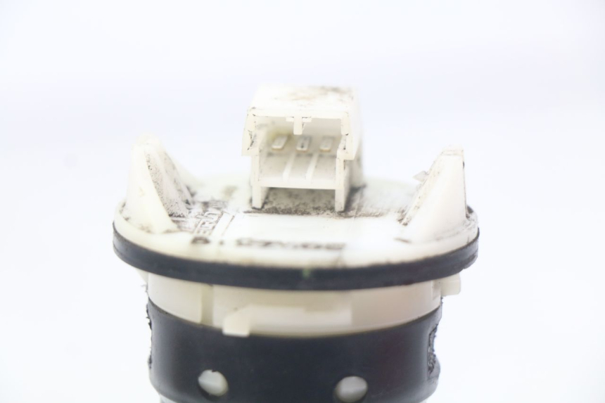 photo de BRANDSTOFNIVEAUMETER TANK PIAGGIO LIBERTY 4T 50 (2004 - 2008) - Zoom op gebruiksstaat