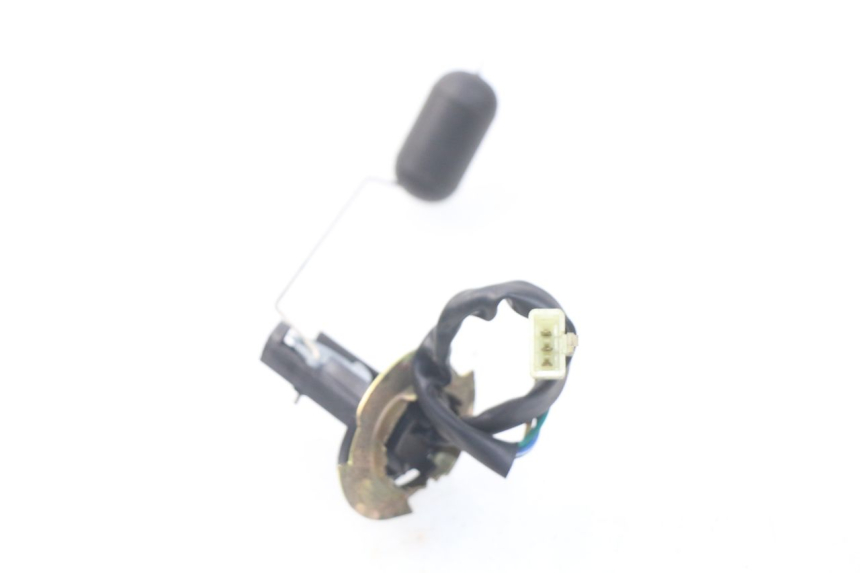 photo de BRANDSTOFNIVEAUMETER TANK KYMCO LIKE 4T 50 (2009 - 2018) - Detail van het onderdeel